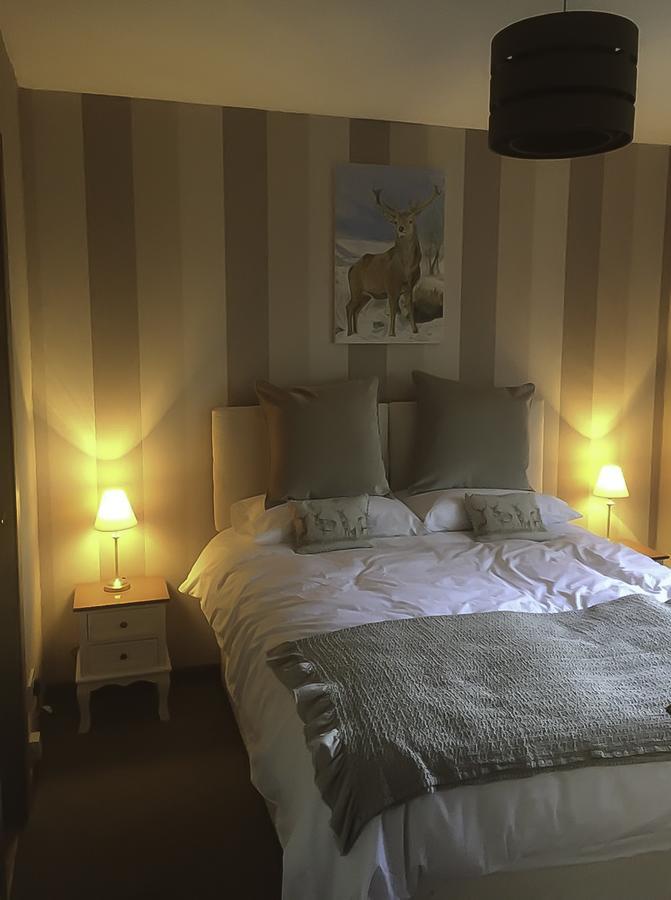 Henshire B&B Dingwall Exteriör bild