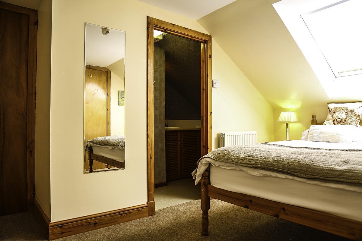 Henshire B&B Dingwall Exteriör bild